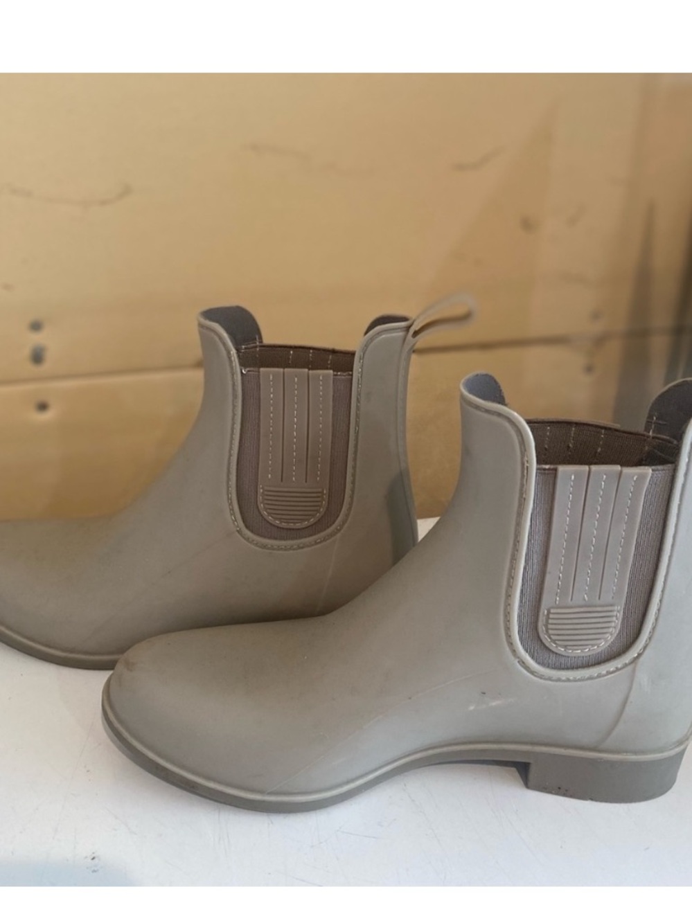 Grey London Fog Chelsea Short Rain Boots